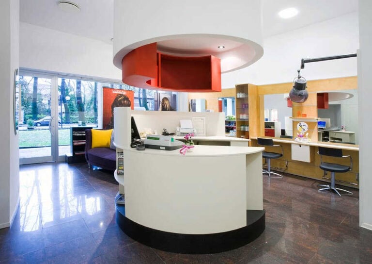 rinnovo locali salone parrucchieri prima 1